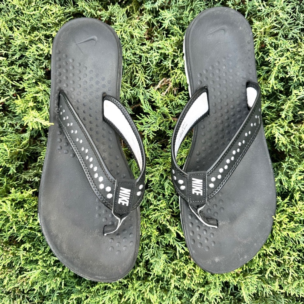 Nike Women's Flex Motion Flip Flops Size 10 Black Sandals
